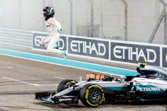 F1: 40 éves lett Hamilton nemezise