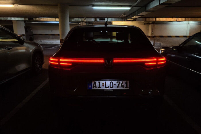 Létezik, de drága a 4,6 litert fogyasztó családi autó 23 | Vezess Létezik, de drága a 4,6 litert fogyasztó családi autó 23