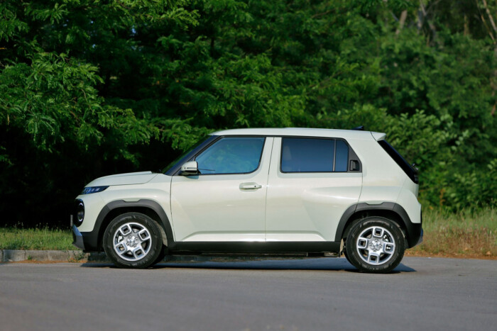 Takarékos, apró villanyautó nagy tudással 7