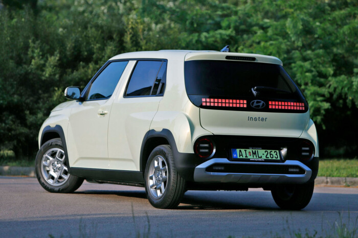 Takarékos, apró villanyautó nagy tudással 10