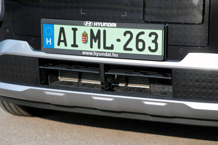 Takarékos, apró villanyautó nagy tudással 22