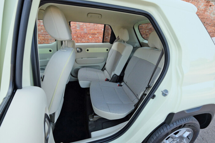 Takarékos, apró villanyautó nagy tudással 19