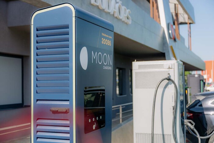 Villanyautós tesztközpont nyílt itthon