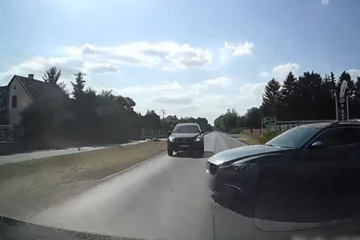 Íme a tipikus veszélyes helyzet, aminél minden magyarból előjön a közlekedési szakértő