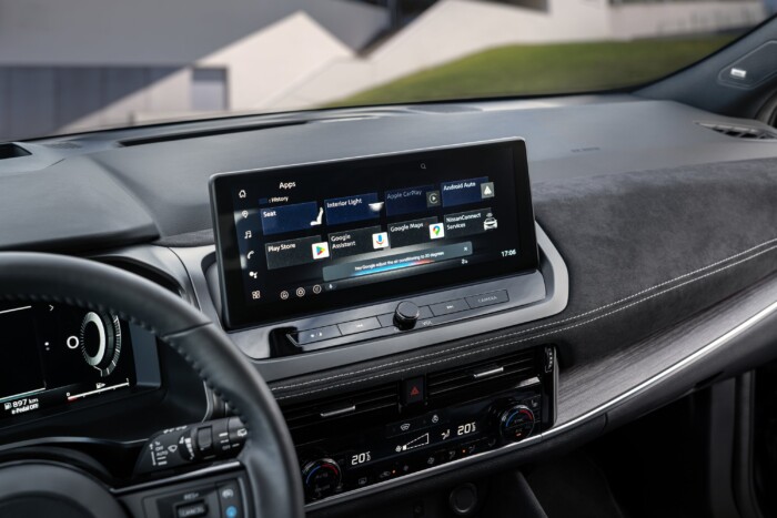 Erősebb, mégis takarékosabb a Nissan különc hibridje 9