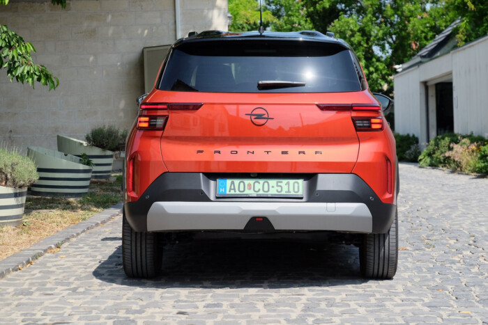 Ezzel az autóval támadhat fel az Opel 8