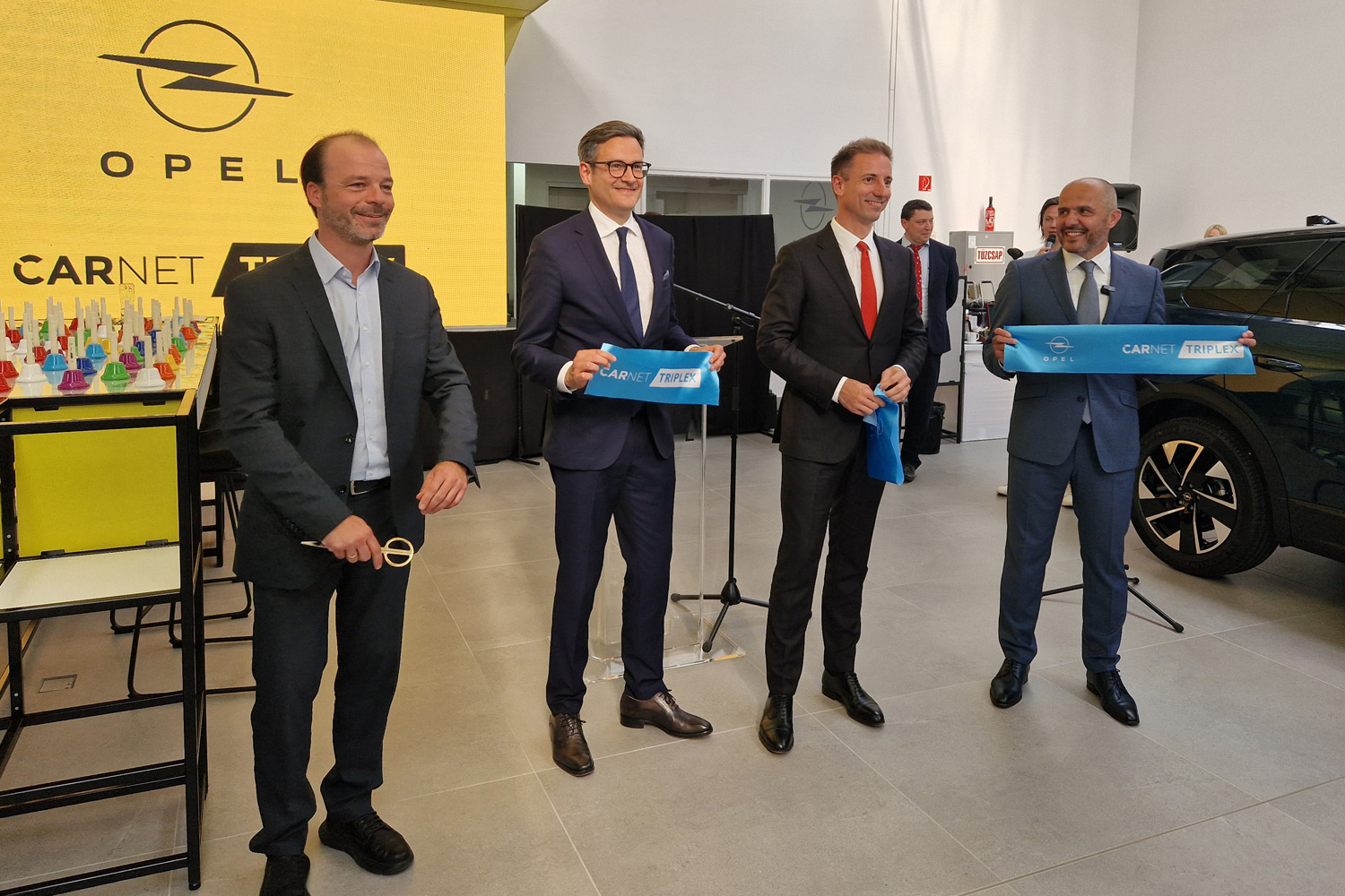 opel2 | Vezess | Vezess