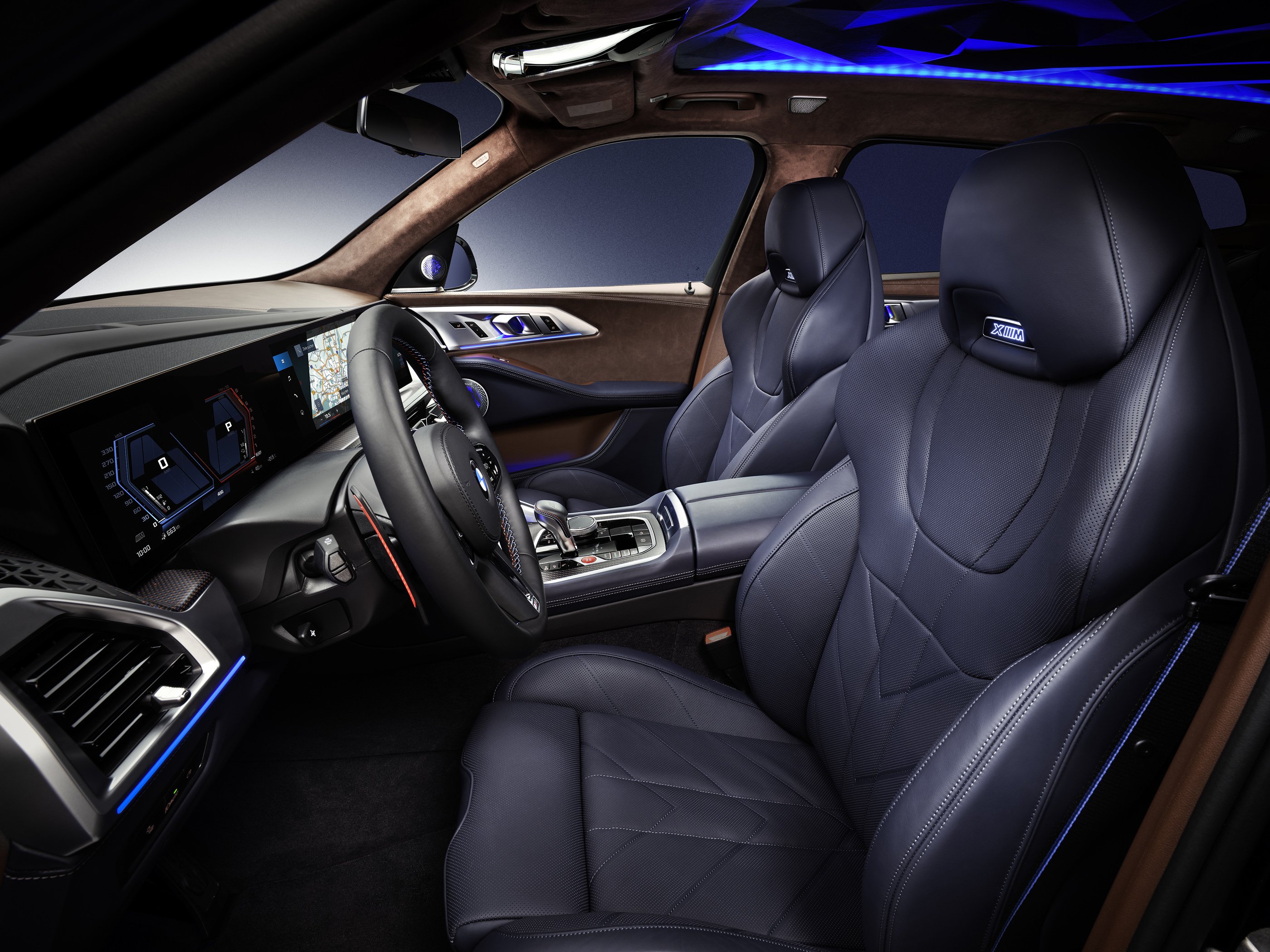 Dobja a 650 lovas hibridet a BMW 7