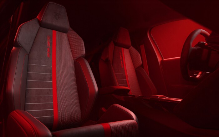 Visszatért a GTI, ismét van tüzes kis Peugeot 11