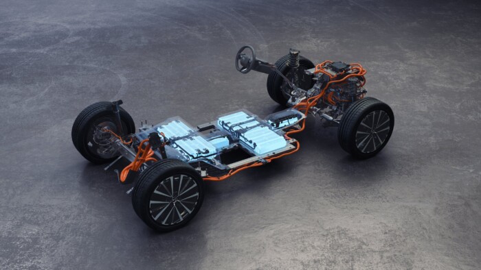 Arcot és nevet cserélt az avantgárd családi SUV 7 | Vezess Arcot és nevet cserélt az avantgárd családi SUV 7