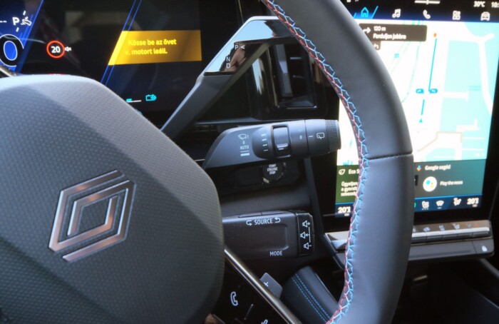 Családi hibrid, meglepő extrákkal 22 | Vezess Családi hibrid, meglepő extrákkal 22