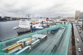 Így óvnák a kamionsofőröket a sebességtúllépéstől