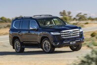 Alfa Romeo-alapokra épül az új Jeep SUV 10