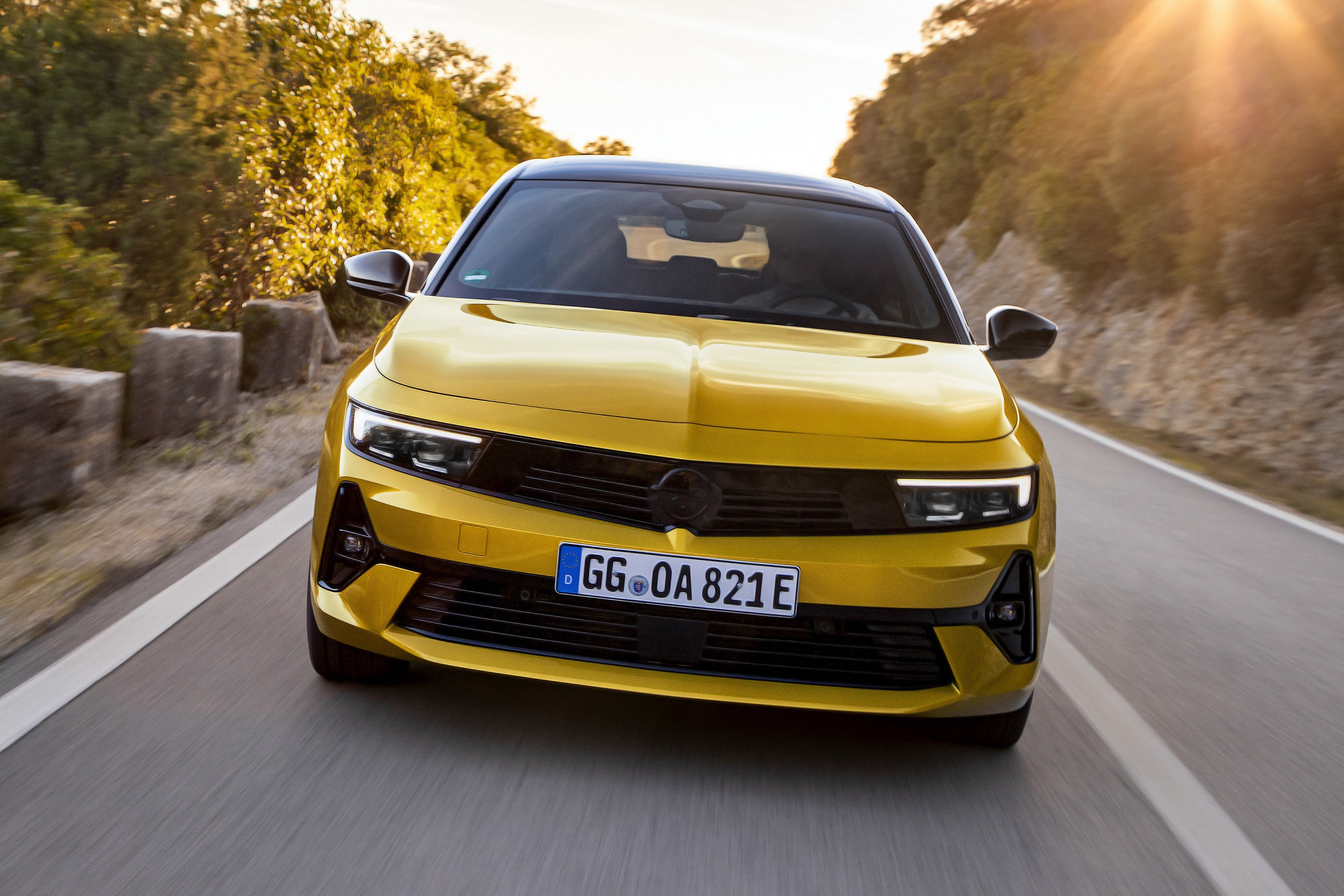 02_opel_518228 | Vezess | Vezess