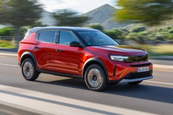 Messzebb jut a Nagyszombaton készülő Opel