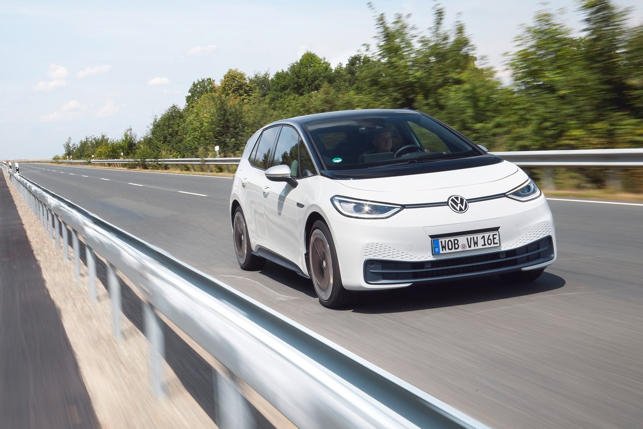 08-volkswagen-id-3_1st_edition-2020 | Vezess | Vezess