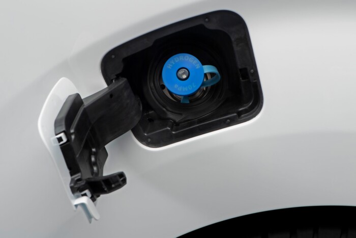 Nem készül több hidrogénes Opel, Peugeot 8