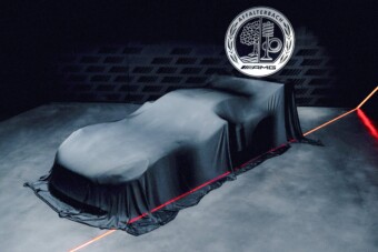 Új versenyautó érkezik a Mercedestől