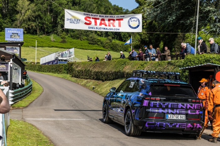 Brutális képességeket ígér a következő nagy Porsche 8