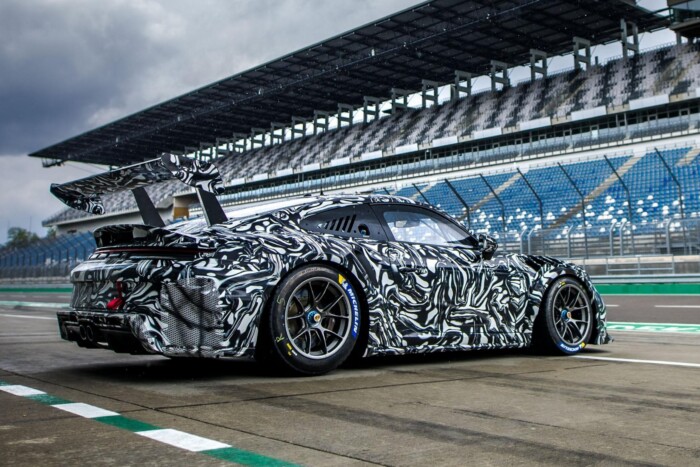 Alkoholt éget a legújabb Porsche 6