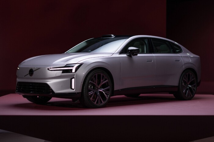 Kassán gyártják az új svéd‒kínai prémium-SUV-ot 6