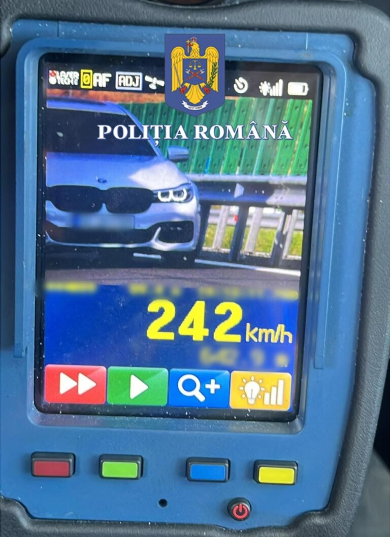 A megengedett duplájával haladt a 26 éves sofőr, ugrott a jogsija 1