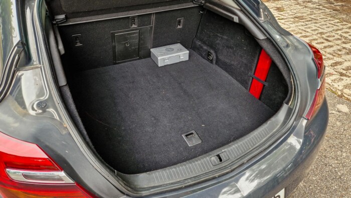 Használtan zsákutca lehet az Opel csúcsmodellje 12