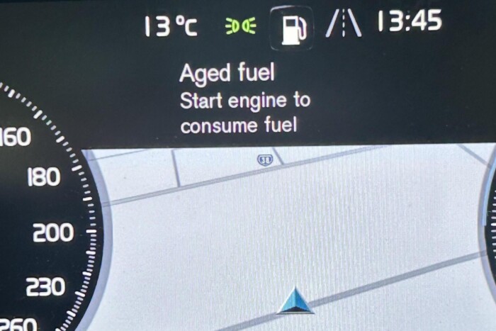 Nem vicc, ezekben az autókban tényleg megromolhat a benzin