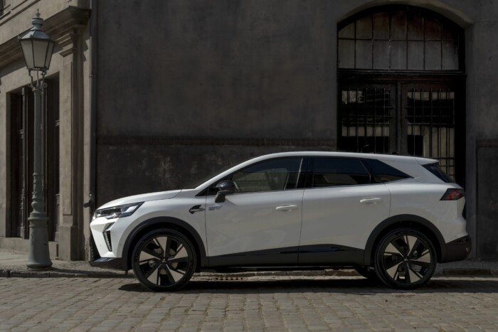 Családbarát mindenest mutatott be a Mitsubishi 6