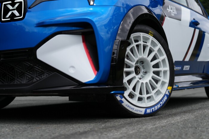 Csendes raliautóval támad fel a legenda 8 | Vezess Csendes raliautóval támad fel a legenda 8