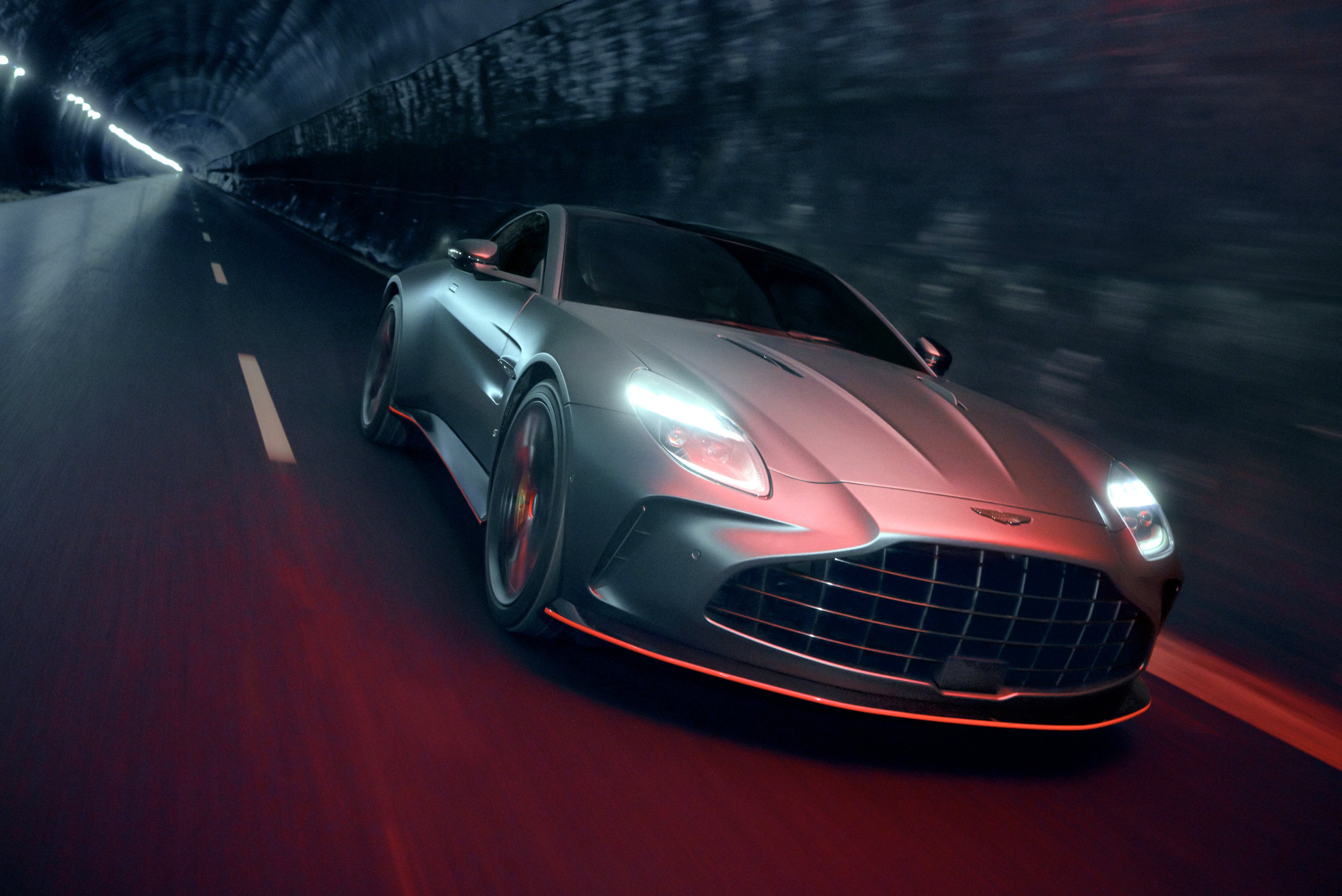 aston-martin-vantage-s-1 | Vezess | Vezess