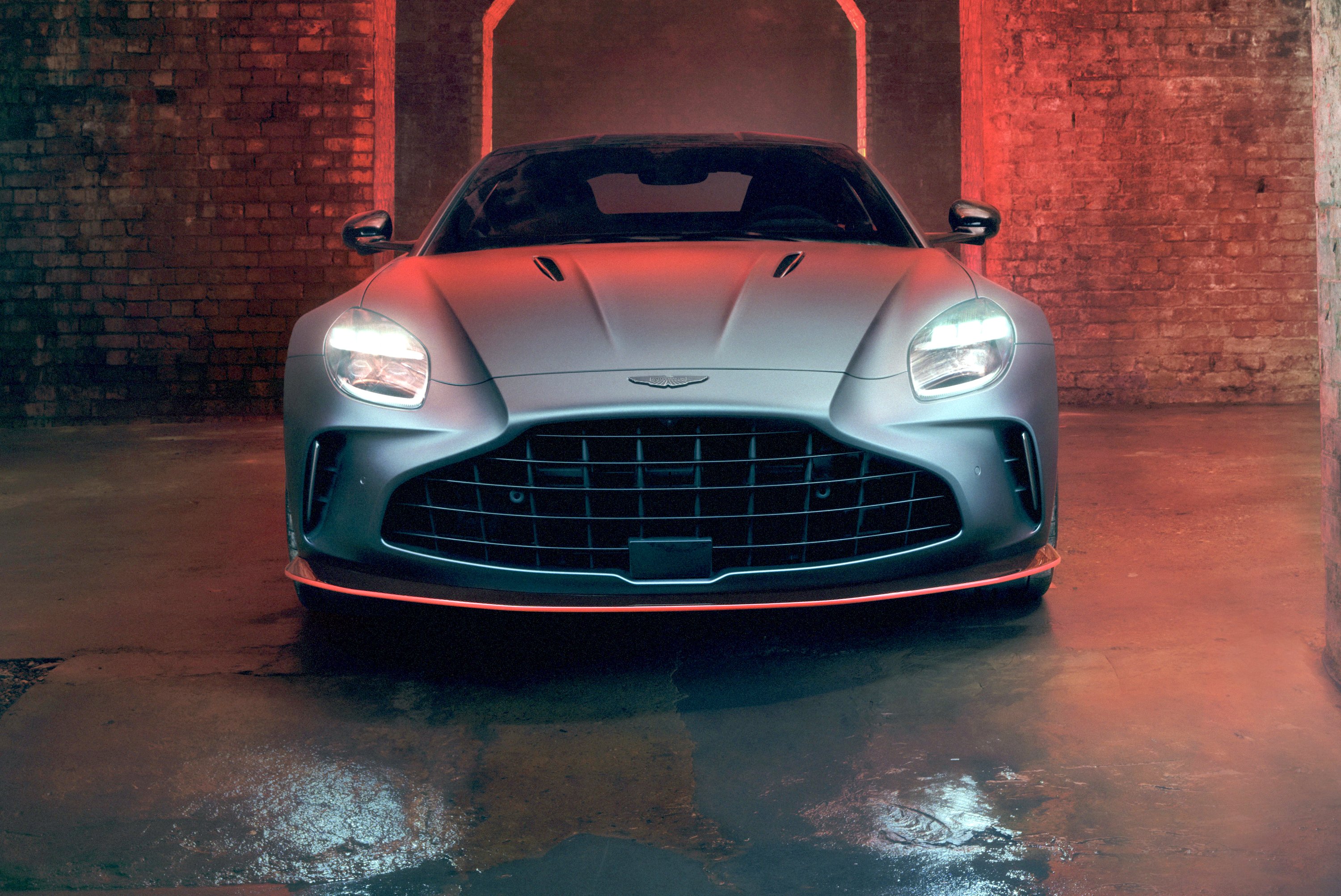 aston-martin-vantage-s-6-001 | Vezess | Vezess