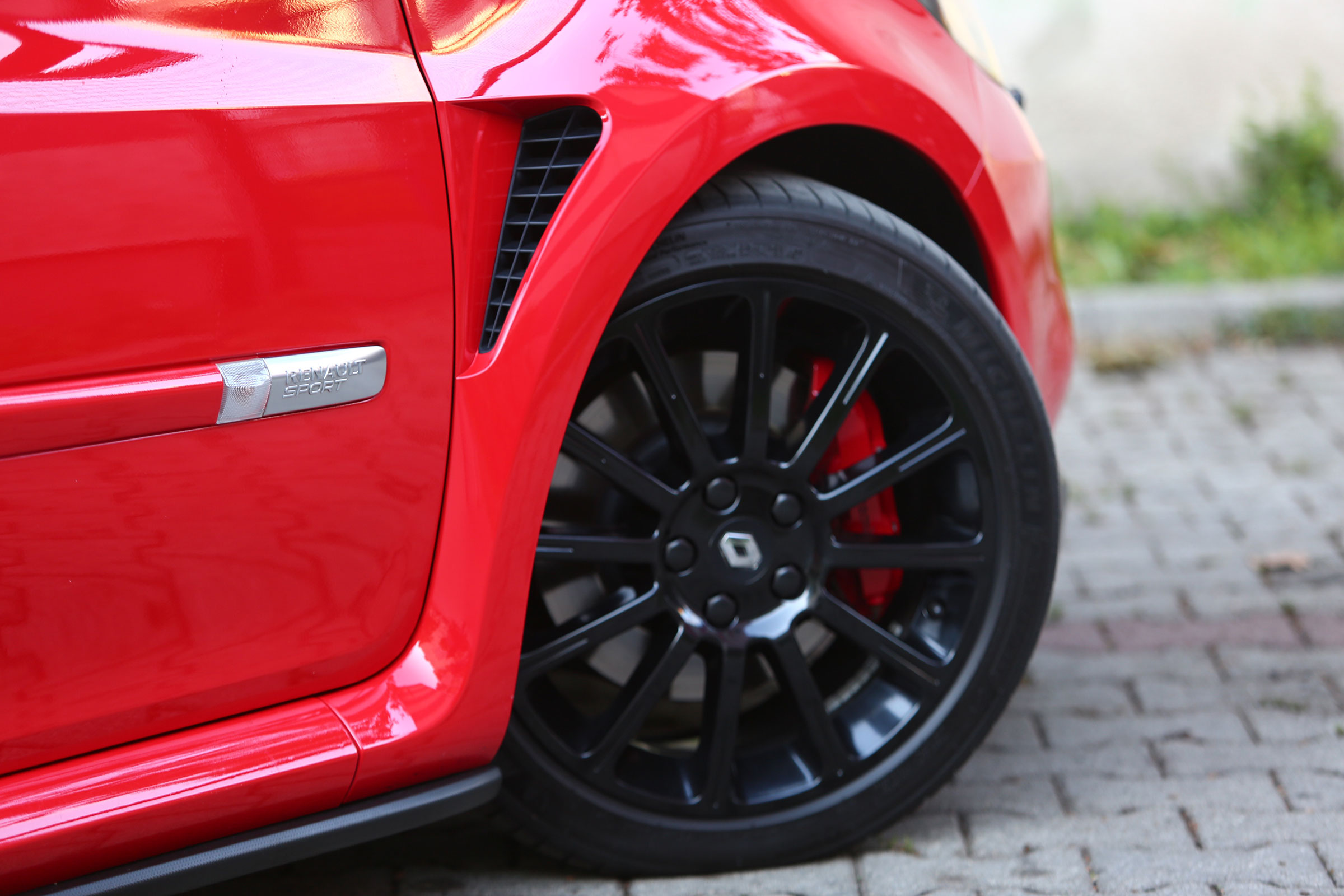 clio_iii_rs-39 | Vezess | Vezess