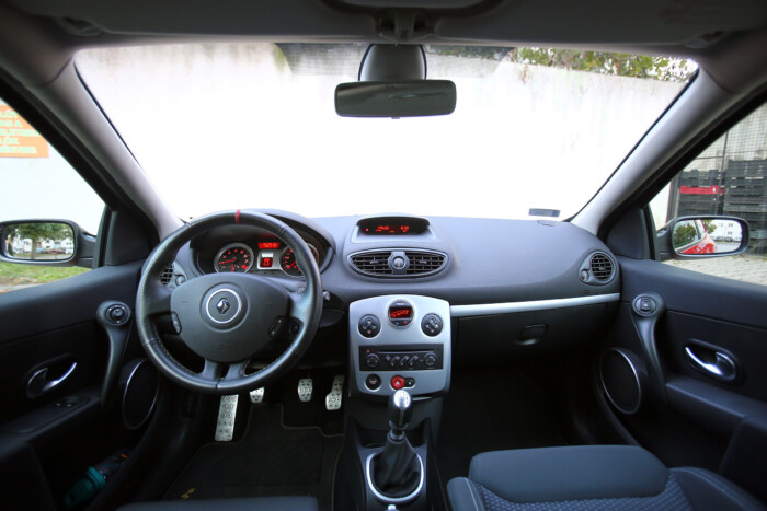 Vehetsz zseniális használt autót 4-5 millió forintért 11