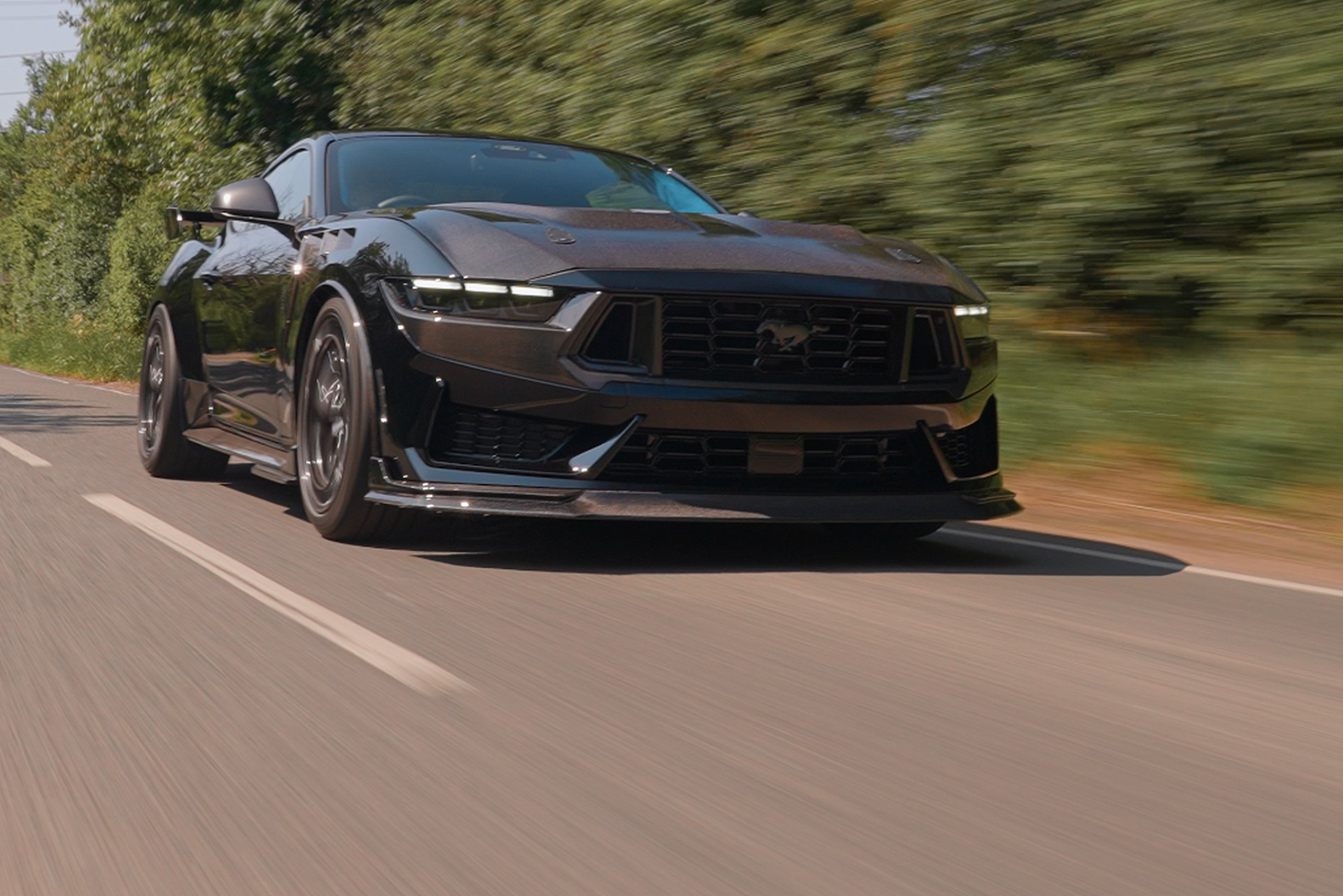 Embert próbáló szörny épült a Ford Mustangból Kép