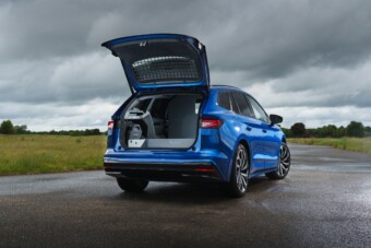 Áfamentes verzió készült a legdrágább Škodából