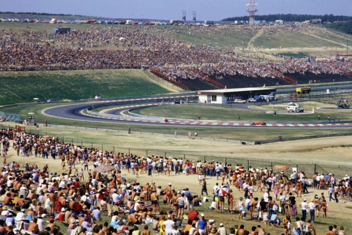 ’86-ban vagy ma „olcsóbb” a Magyar Nagydíj? 2 | Vezess ’86-ban vagy ma „olcsóbb” a Magyar Nagydíj? 2