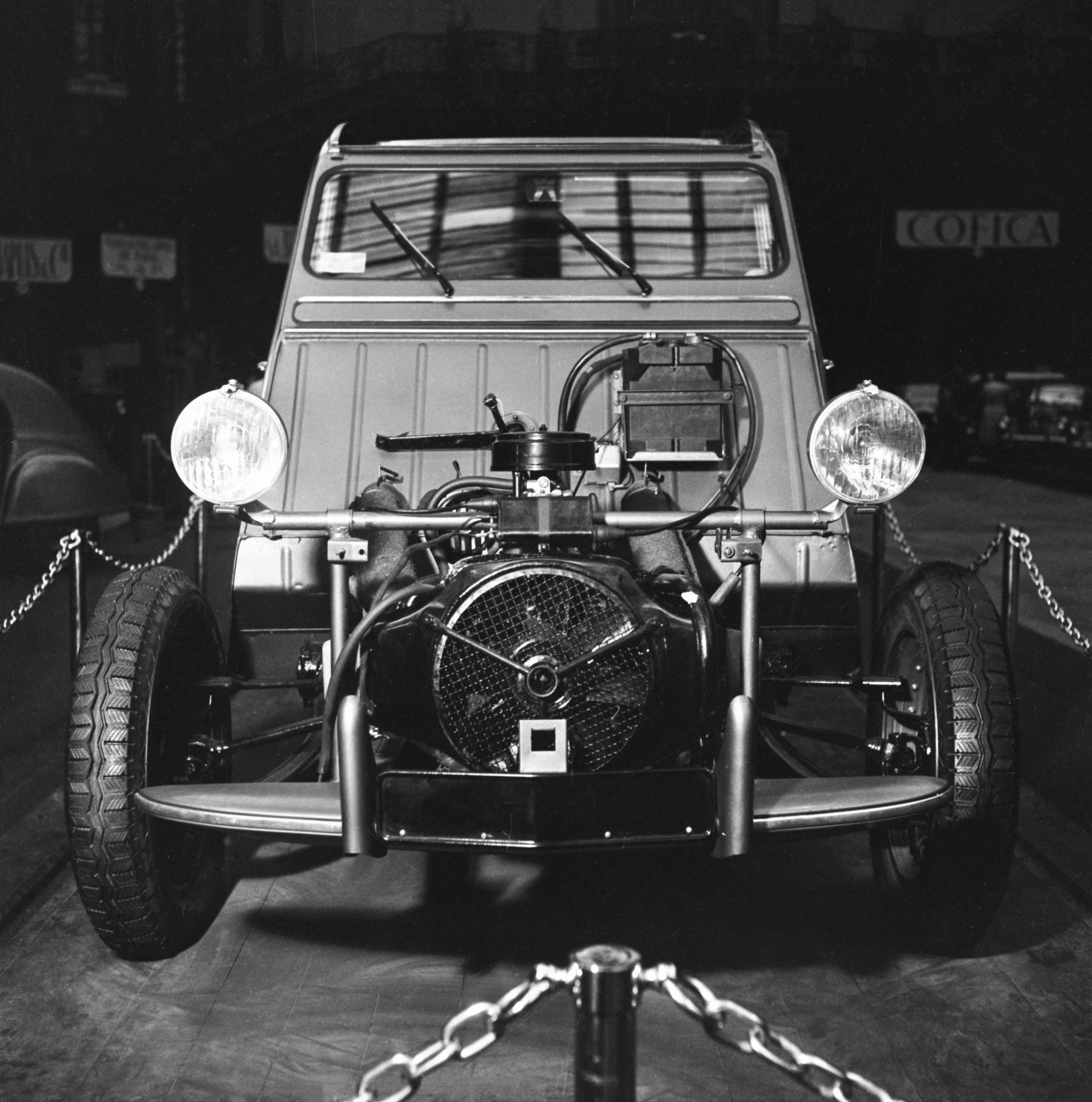 Citroën 2CV | Vezess | Vezess