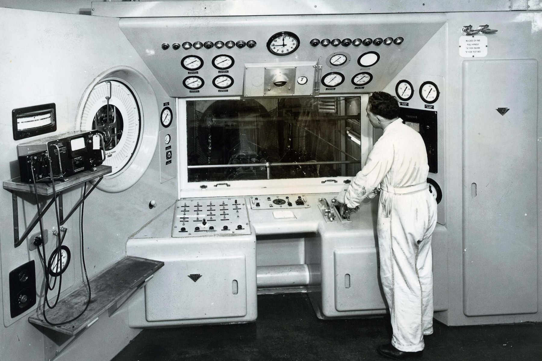 Control Panel for an Avon jet engine on test in the Rolls Royce factory in East Kilbride Scotland November 1953 | Vezess | Vezess
