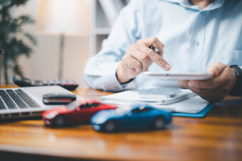 Csúnyán lebukott egy biztosítási csalást elkövető autós