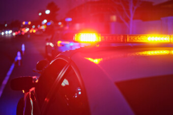 Egy 12 éves fiú fillérekért szórta el a lopott autókat