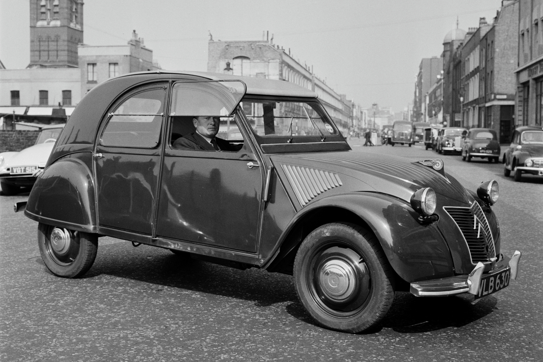 Citroen 2CV 1958 | Vezess | Vezess