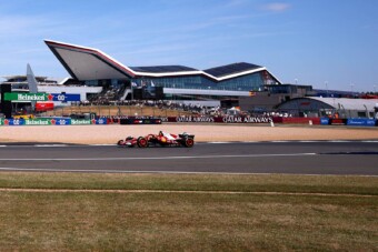 F1: A hazai csillagé az első edzés Silverstone-ban