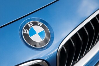 Kiskaput keres a BMW, ragaszkodik a sorhathoz és a V8-hoz is