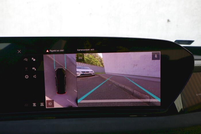 40 millió felett ezt tudja egy elektromos Audi 17