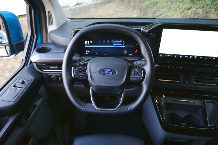 Mindent tud az elektromos Ford-kisbusz, kivéve egy fontos dolgot 18