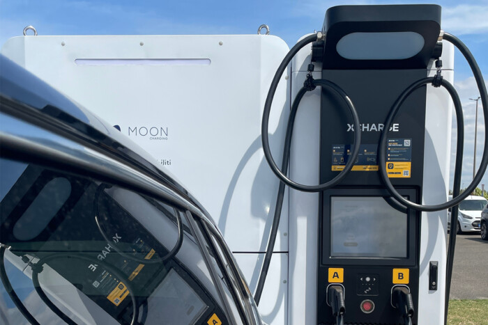 Öröm és boldogság a magyar villanyautósoknak, jó hírt kaptak