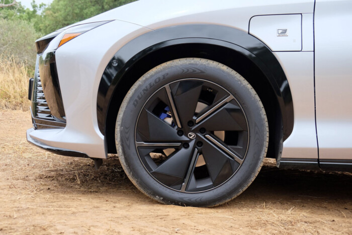 Vagy rajongsz majd ezért a kormányért, vagy utálod 20