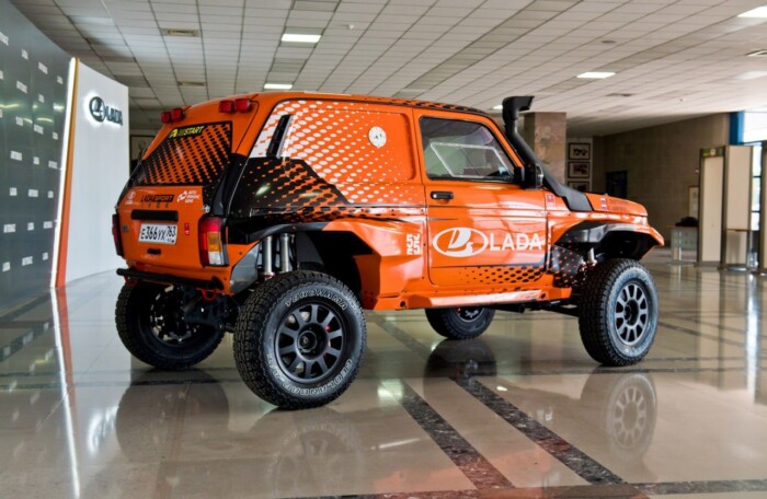 Minden idők legbrutálisabb Lada Niváját mutatták be 2