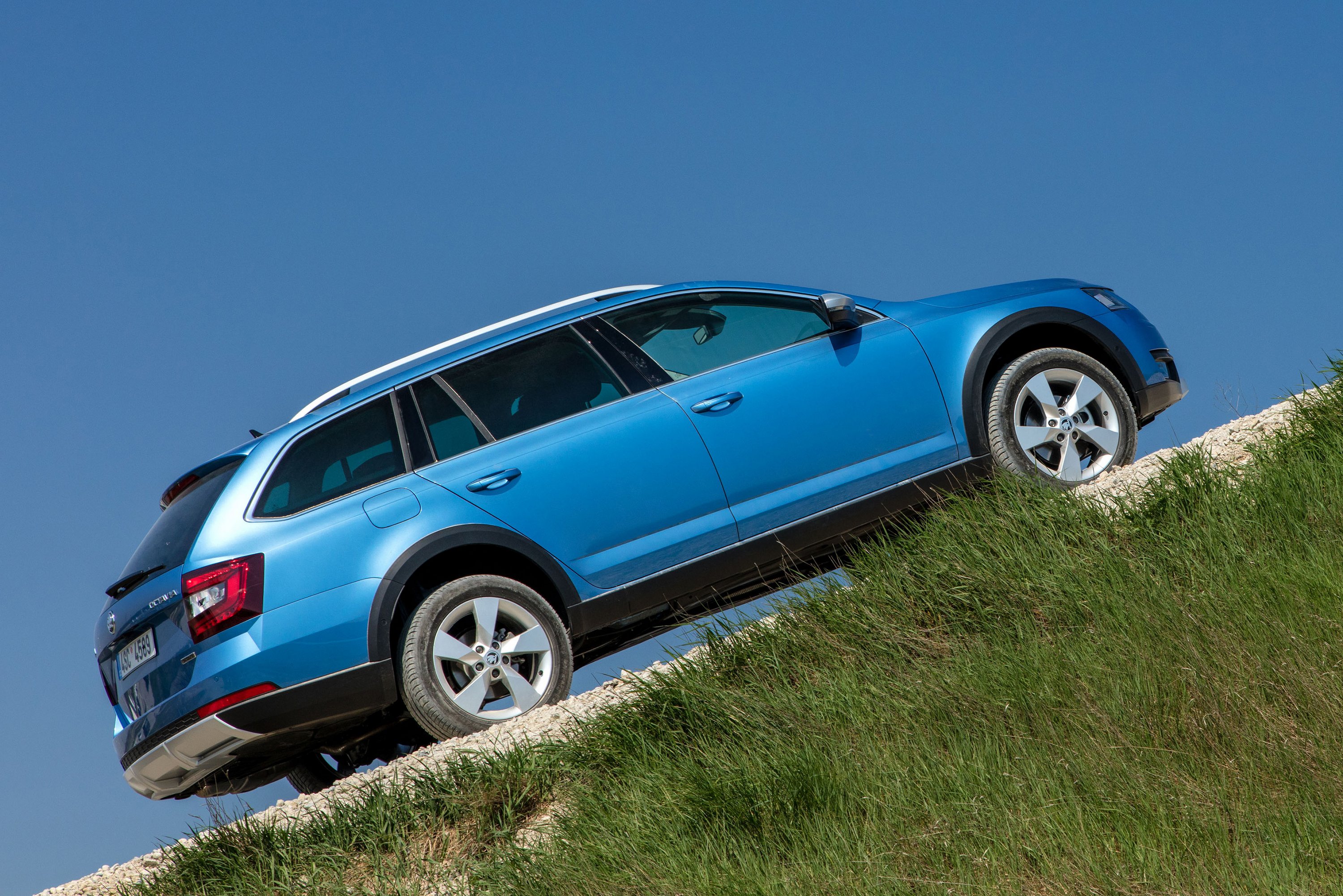 Škoda Octavia kombi | Vezess | Vezess